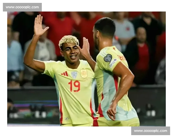 梅里诺帽子戏法 西班牙 6-0 客胜土耳其