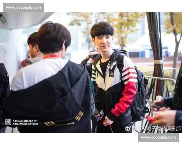 女性力量在电竞，论坛上声音铿锵有力