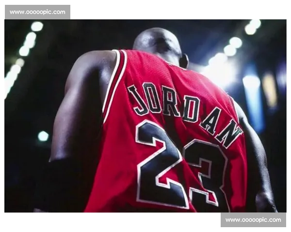 回顾经典！乔丹飞人集锦，篮球之神的传奇永不落幕！