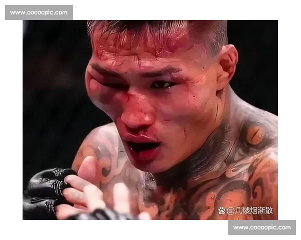 震撼！XX选手一记重拳，让对手直接飞出擂台！