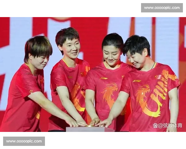 热血沸腾！国乒女团再创辉煌，世界冠军奖杯闪耀赛场！
